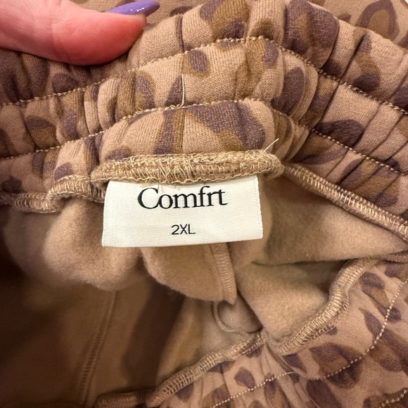 Comfrt Minimalist Straight Leg Sweatpant, brown leopard - Picture 6 of 6